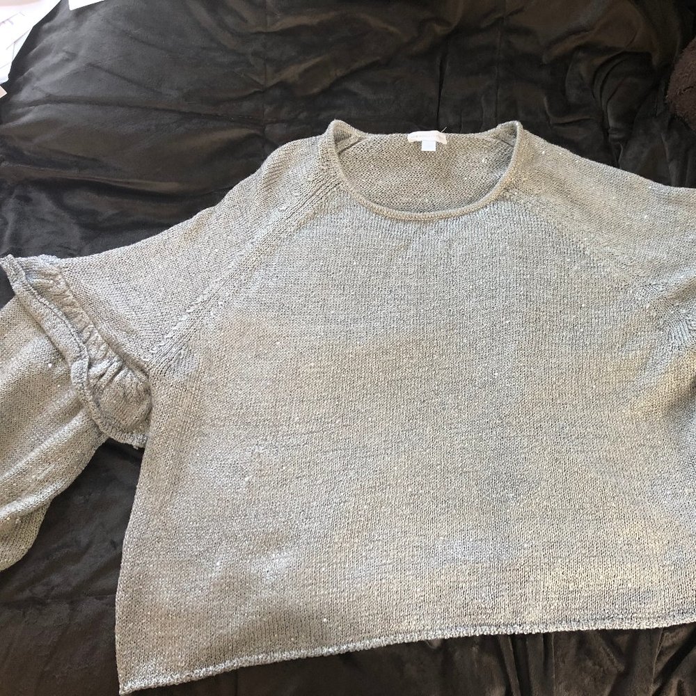 sweater - Picture 3 of 4